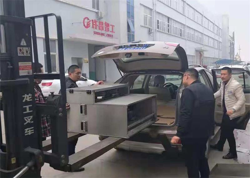 河南王總來許昌智工試機湯圓制陷機效果滿意現場拉走！